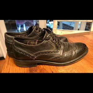 Men’s Johnston & Murphy Black Wingtips